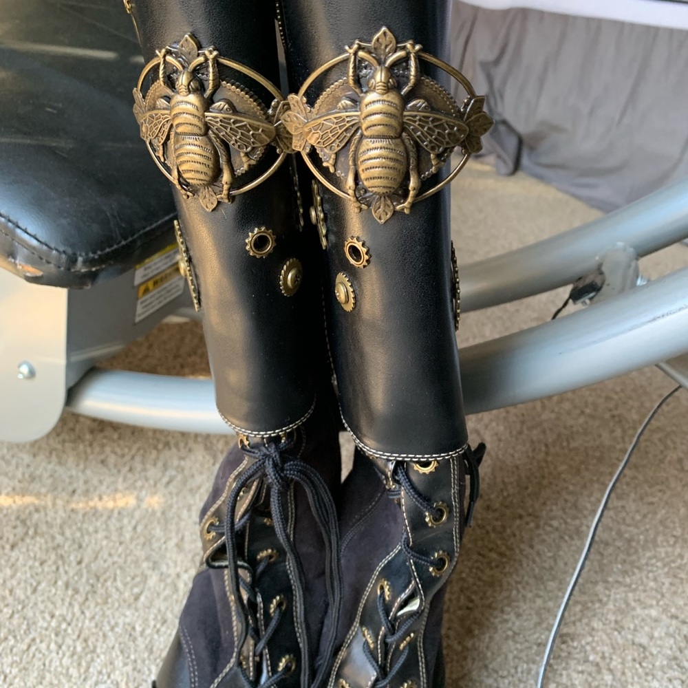 The Bee’s knees Domonia Boots.